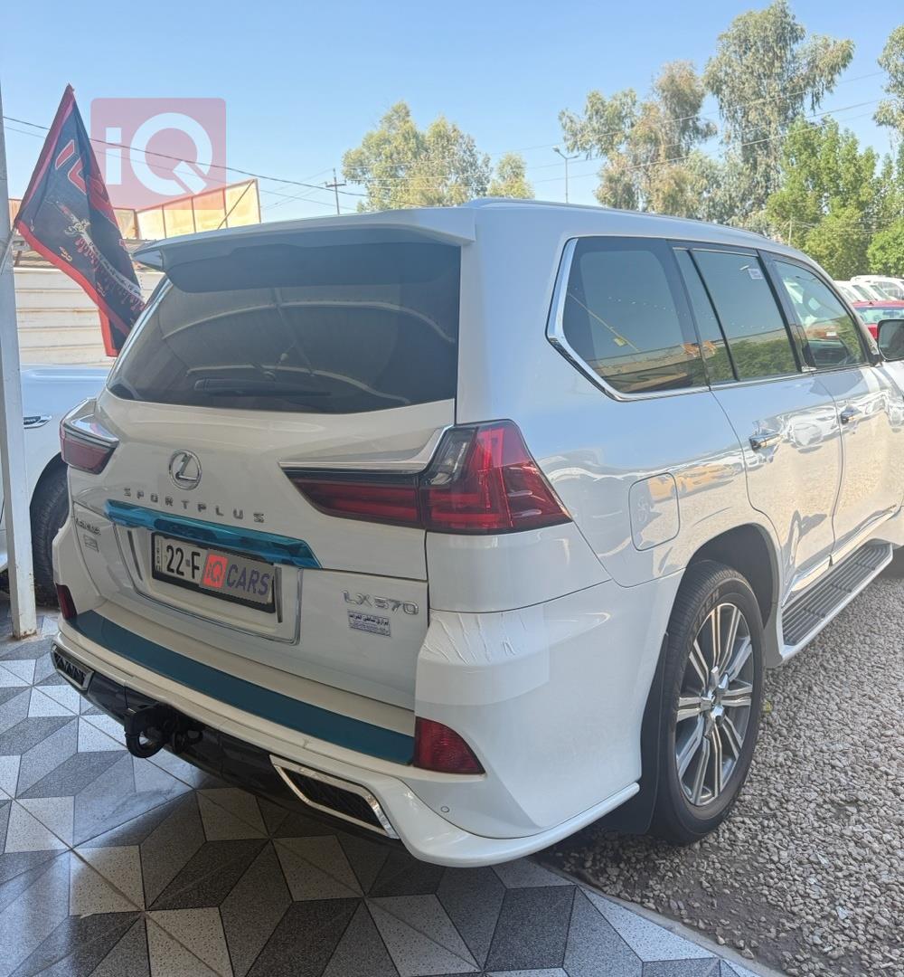 Lexus LX